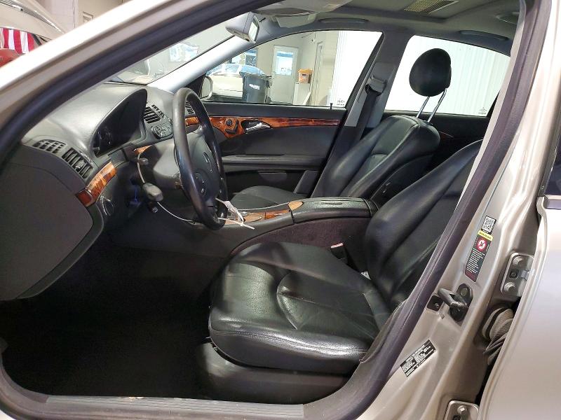 61136006 :رقم المزاد ، WDBUF65J03A239081 vin ، 2003 Mercedes-benz E مزاد بيع