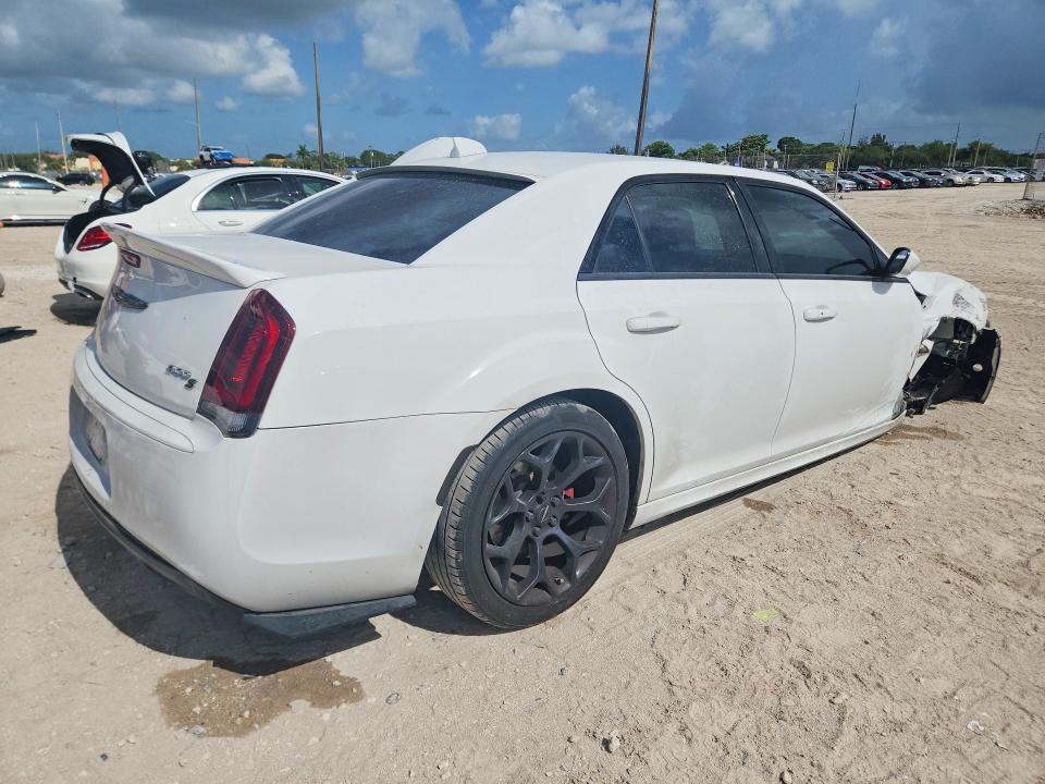 2018 Chrysler 300 მანქანა იყიდება აუქციონზე, vin: 2C3CCABT0JH222914, აუქციონის ნომერი: 60752766