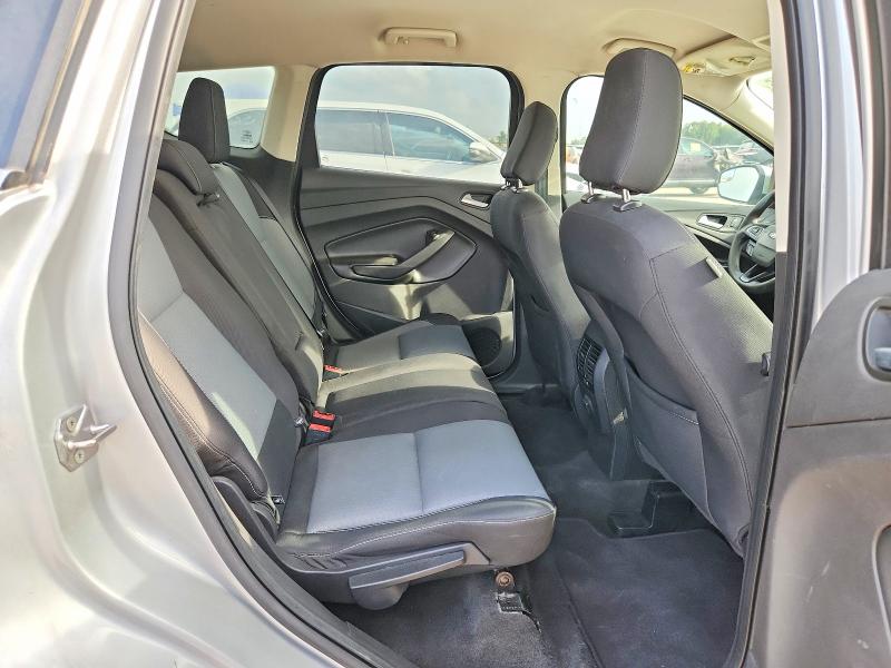 61682906 :رقم المزاد ، 1FMCU0GD2JUB29289 vin ، 2018 Ford Escape مزاد بيع