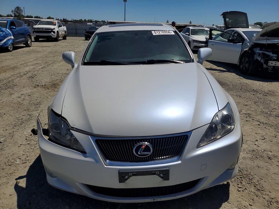 61210956 :رقم المزاد ، JTHCK262975008203 vin ، 2007 Lexus Is مزاد بيع