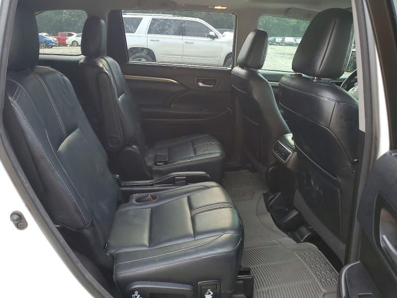 Продаж на аукціоні авто 2018 Toyota Highlander, vin: 5TDKZRFH9JS286316, номер лоту: 61899636
