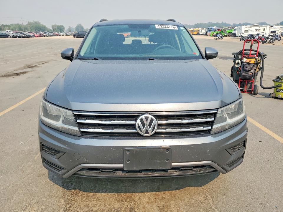 2018 Volkswagen Tiguan მანქანა იყიდება აუქციონზე, vin: 3VV0B7AX9JM092269, აუქციონის ნომერი: 62823776