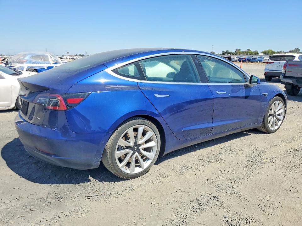 2019 Tesla Model 3 მანქანა იყიდება აუქციონზე, vin: 5YJ3E1EB3KF194204, აუქციონის ნომერი: 59317106