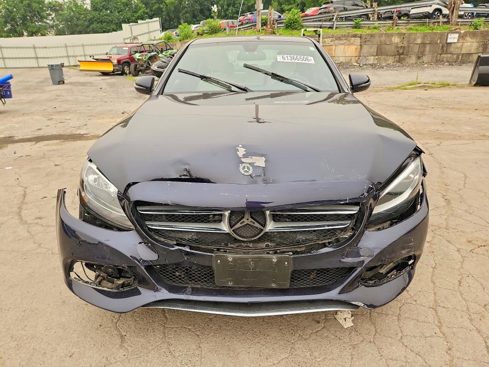 61366506 :رقم المزاد ، 55SWF4KB5JU256991 vin ، 2018 Mercedes-benz C مزاد بيع