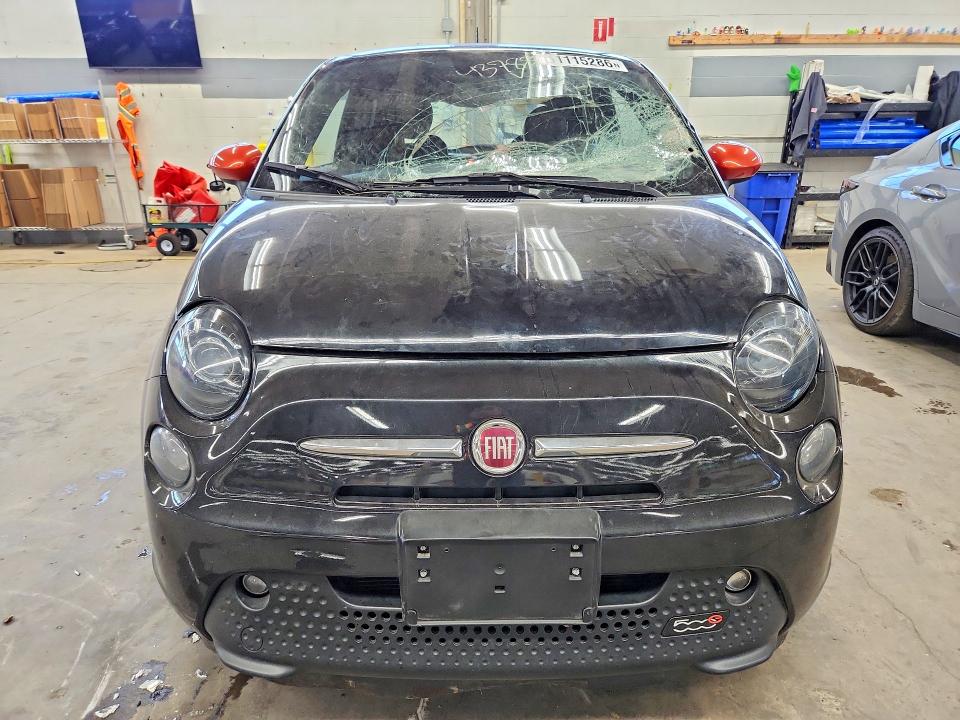 Продажа на аукционе авто 2013 Fiat 500, vin: 3C3CFFGE9DT663239, номер лота: 61115286