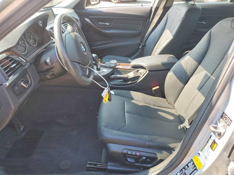 2015 Bmw 328 მანქანა იყიდება აუქციონზე, vin: WBA3B3G59FNR87409, აუქციონის ნომერი: 60777546