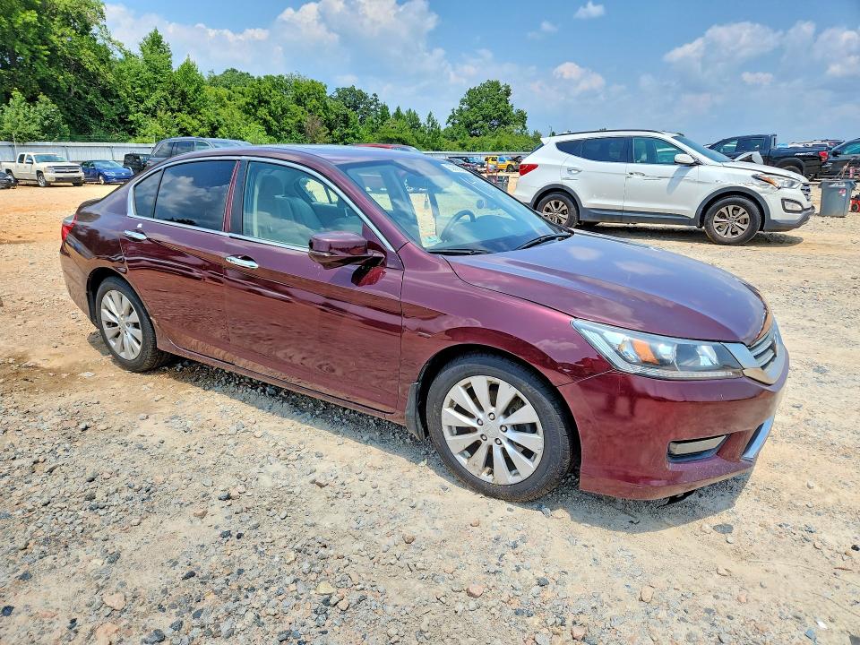 Продажа на аукционе авто 2015 Honda Accord, vin: 1HGCR2F7XFA211469, номер лота: 62883626