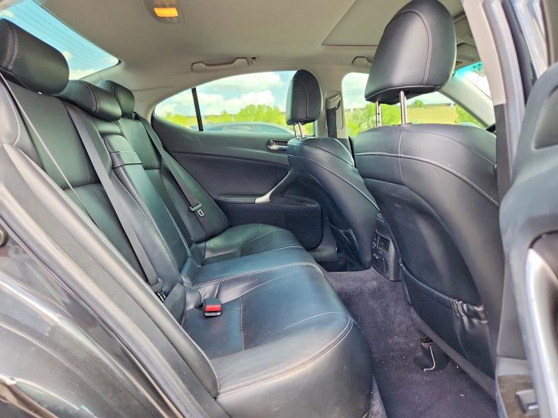 61393526 :رقم المزاد ، JTHCF5C2XA5038683 vin ، 2010 Lexus Is مزاد بيع