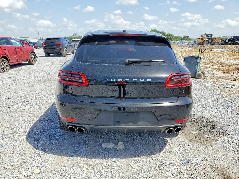 60588686 :رقم المزاد ، WP1AB2A54FLB43530 vin ، 2015 Porsche Macan مزاد بيع