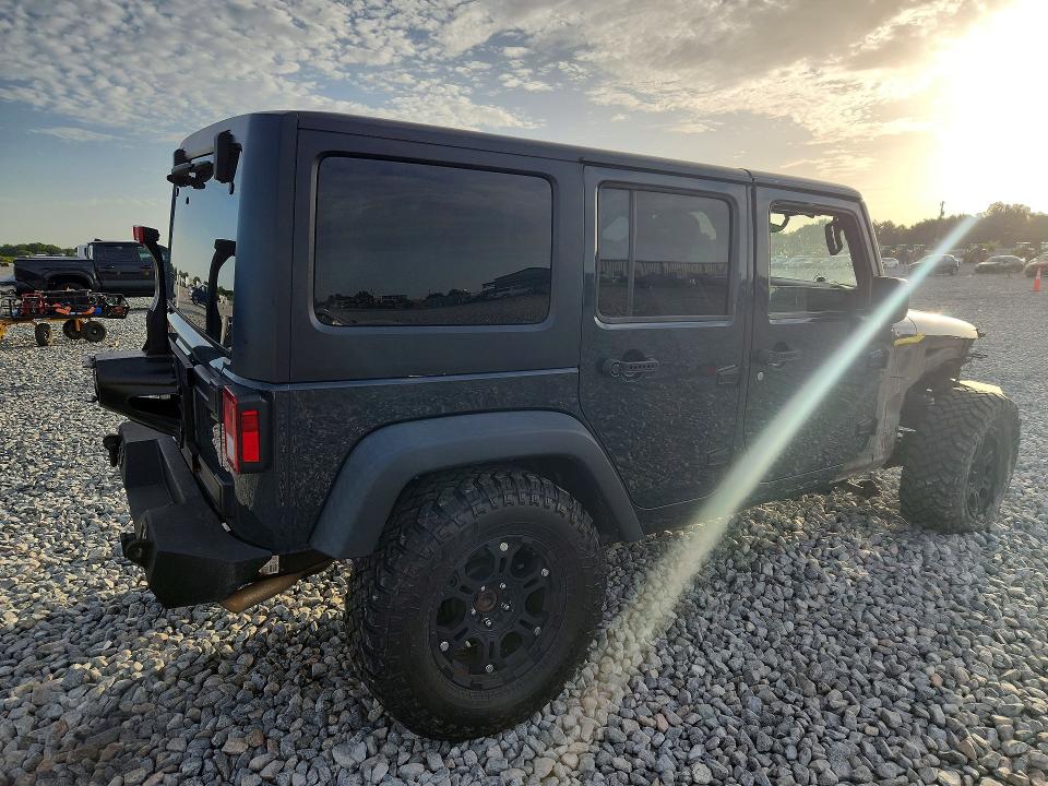 61097696 :رقم المزاد ، 1C4BJWDG1JL859226 vin ، 2018 Jeep Wrangler Unlimited مزاد بيع
