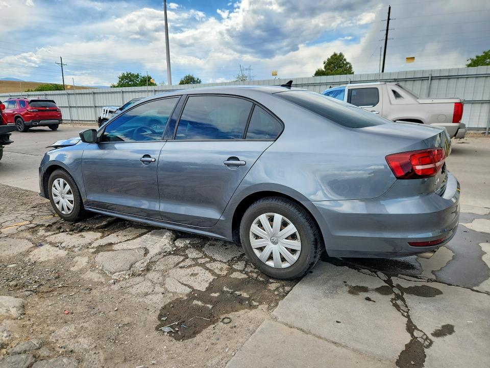 60671166 :رقم المزاد ، 3VW267AJ2GM359295 vin ، 2016 Volkswagen Jetta مزاد بيع