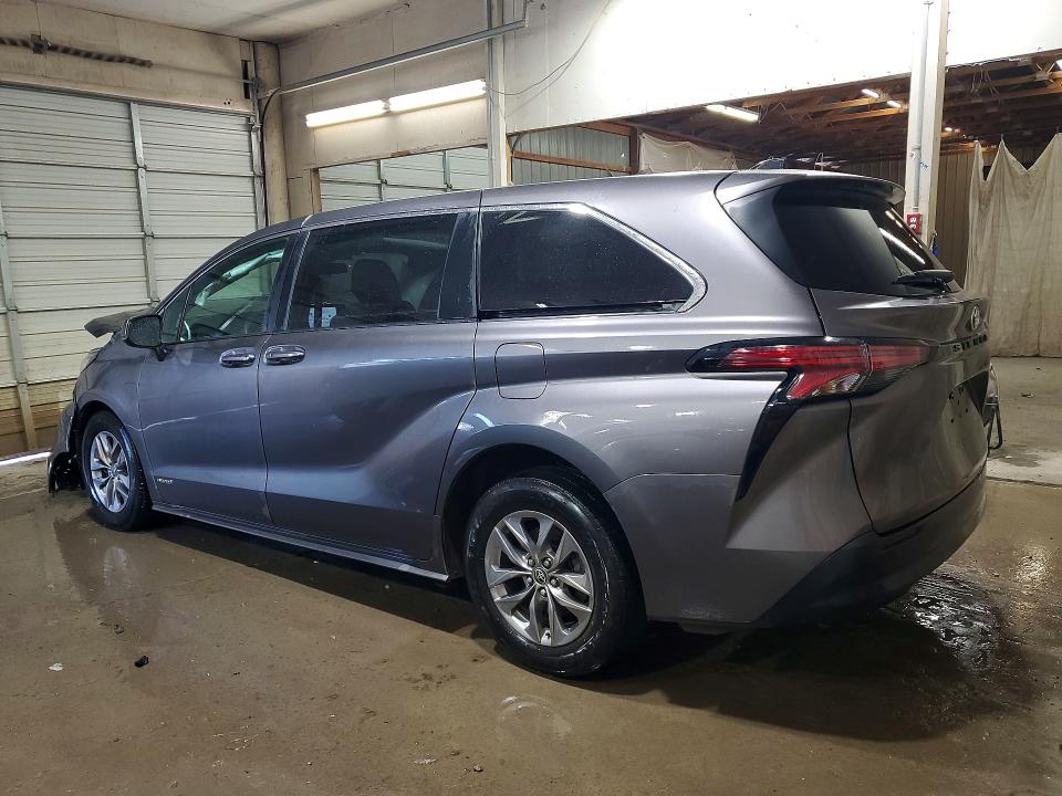 Продажа на аукционе авто 2021 Toyota Sienna, vin: 5TDKRKEC3MS036815, номер лота: 58210326