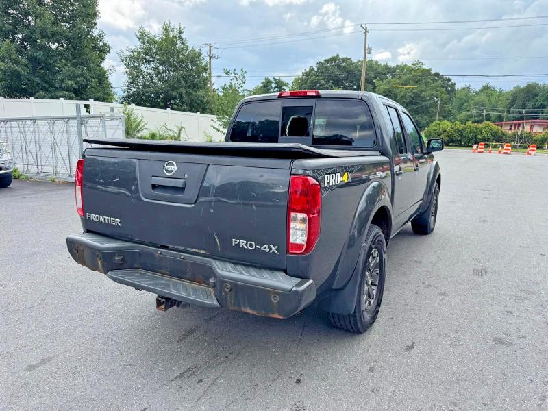 62637286 :رقم المزاد ، 1N6AD0EV4FN737952 vin ، 2015 Nissan Frontier مزاد بيع