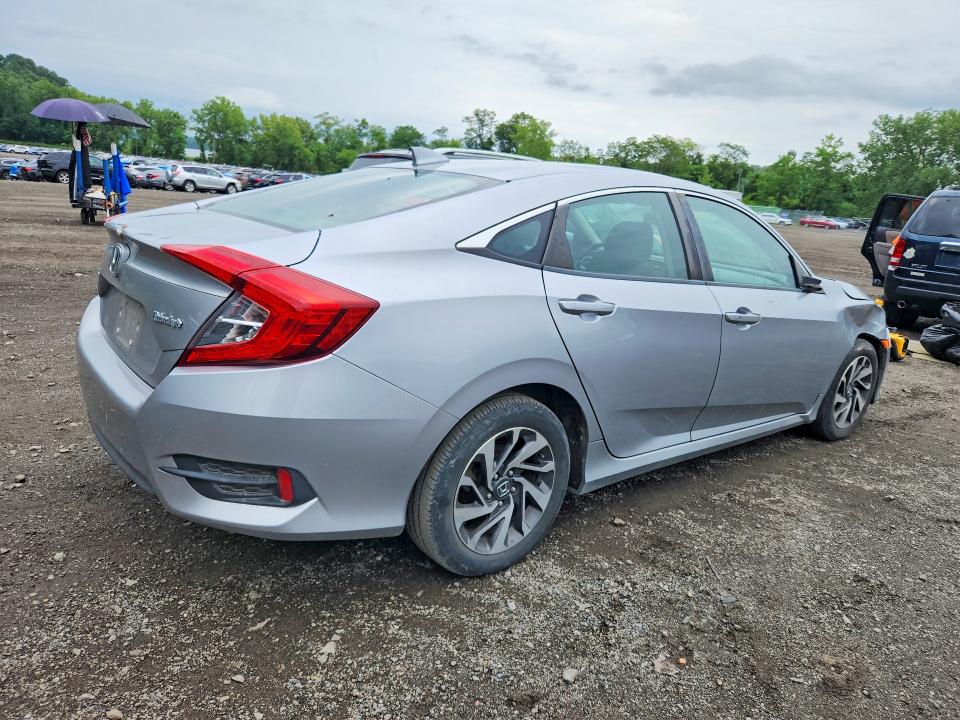 Aukcja sprzedaży 2017 Honda Civic, vin: 19XFC2F71HE206058, numer aukcji: 61537946