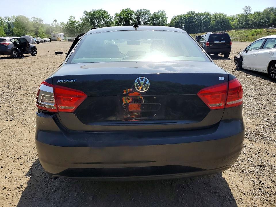 85618495 :رقم المزاد ، 1VWBP7A33DC111133 vin ، 2013 Volkswagen Passat مزاد بيع