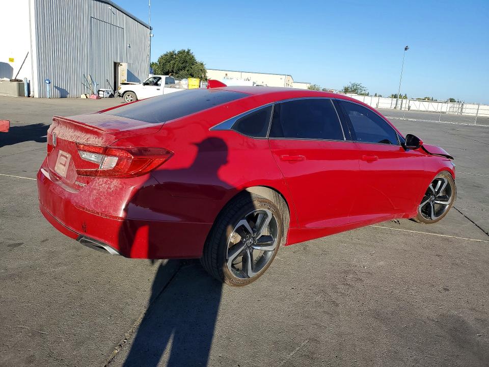Продажа на аукционе авто 2018 Honda Accord, vin: 1HGCV1F35JA240115, номер лота: 63039916
