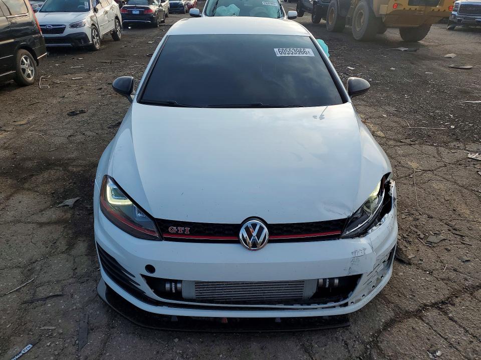 60553966 :رقم المزاد ، 3VW447AU6HM067546 vin ، 2017 Volkswagen Gti مزاد بيع