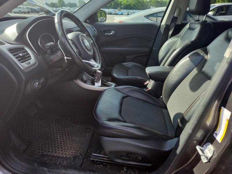 59870246 :رقم المزاد ، 3C4NJDBB5JT483899 vin ، 2018 Jeep Compass مزاد بيع