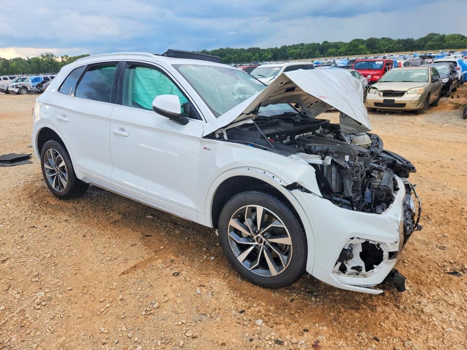 Продаж на аукціоні авто 2022 Audi Q5, vin: WA1GAAFY0N2108171, номер лоту: 60137916