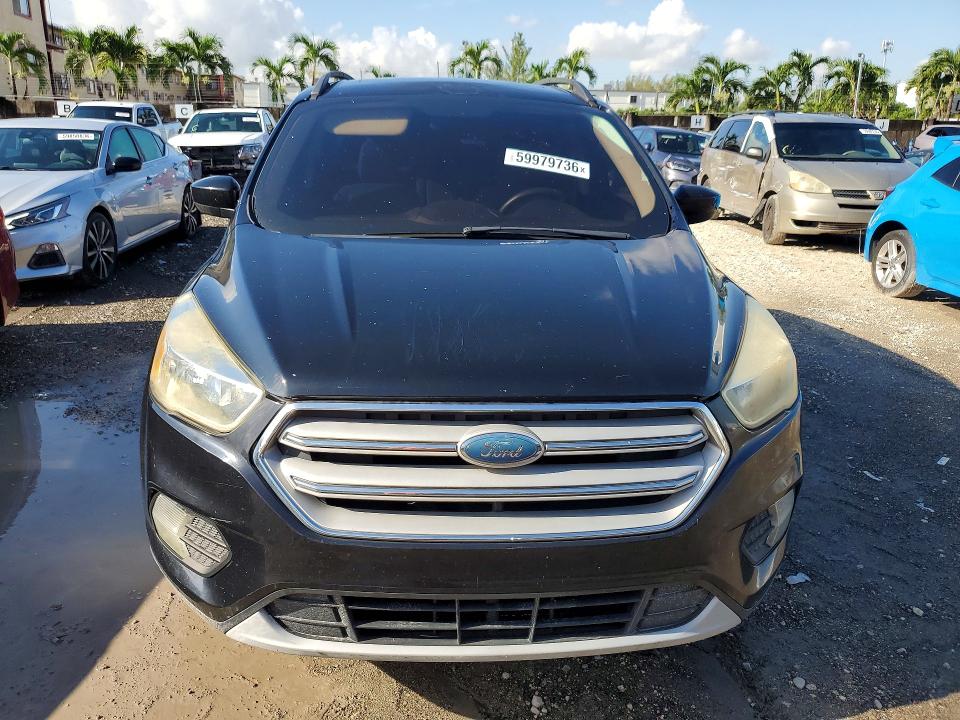 Продажа на аукционе авто 2018 Ford Escape, vin: 1FMCU0GD5JUB28170, номер лота: 59979736