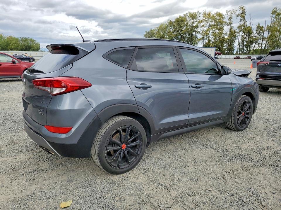 2017 Hyundai Tucson მანქანა იყიდება აუქციონზე, vin: KM8J3CA26HU503321, აუქციონის ნომერი: 62656486