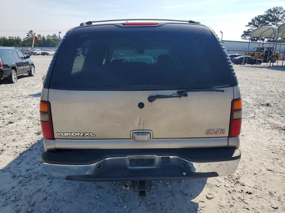 60384986 :رقم المزاد ، 3GKEC16Z53G308679 vin ، 2003 Gmc Yukon مزاد بيع
