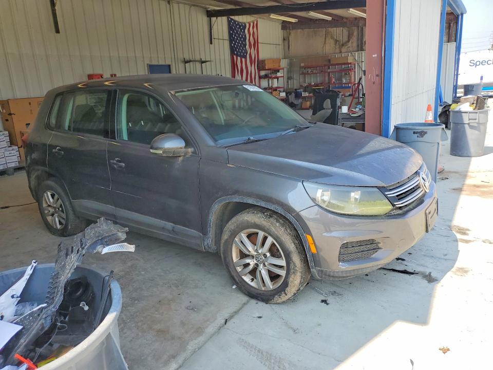2014 Volkswagen Tiguan მანქანა იყიდება აუქციონზე, vin: WVGBV3AX1EW605250, აუქციონის ნომერი: 61809526