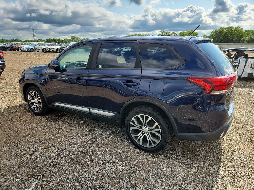 61560796 :رقم المزاد ، JA4AZ3A30GZ045198 vin ، 2016 Mitsubishi Outlander مزاد بيع