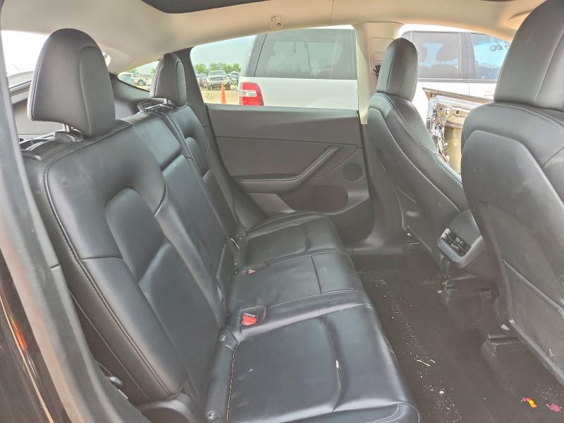 61533626 :رقم المزاد ، 5YJYGDED2MF107138 vin ، 2021 Tesla Model Y مزاد بيع