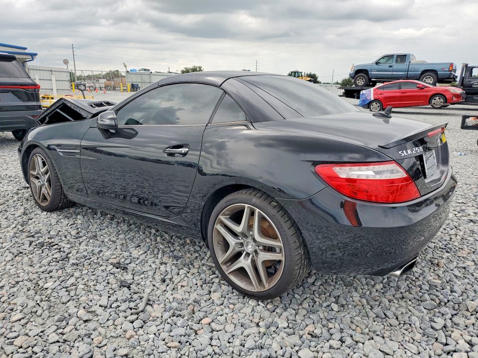 60415366 :رقم المزاد ، WDDPK4HA3DF058528 vin ، 2013 Mercedes-benz Slk مزاد بيع