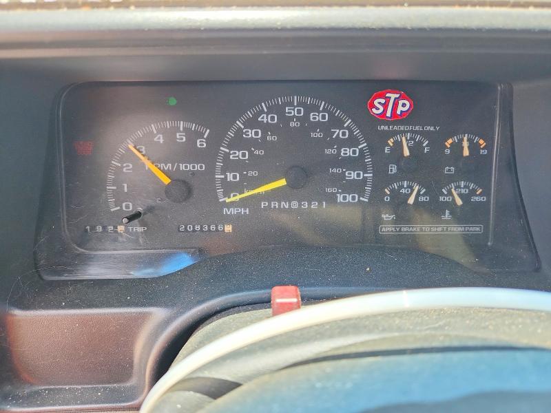 59732136 :رقم المزاد ، 1GNEC13R9XJ570653 vin ، 1999 Chevrolet Tahoe مزاد بيع