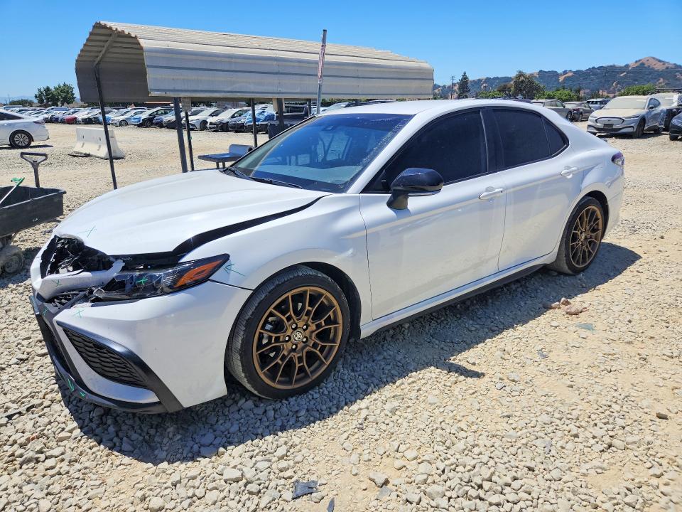 Продаж на аукціоні авто 2023 Toyota Camry, vin: 4T1G11AK3PU110590, номер лоту: 60639626