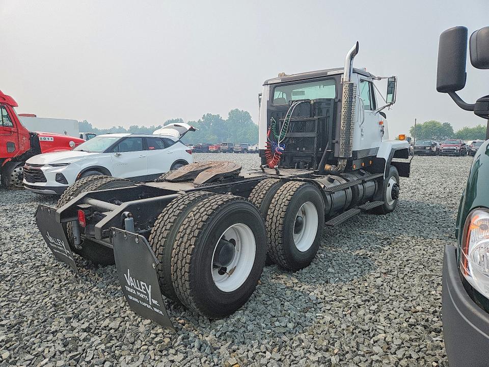 Продажа на аукционе авто 2004 Hme Heavy Duty Trucks, vin: 44KVT64824WZ20323, номер лота: 61575366