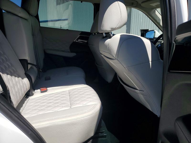 Продажа на аукционе авто 2023 Mitsubishi Outlander, vin: JA4T5VA93PZ033793, номер лота: 63244346