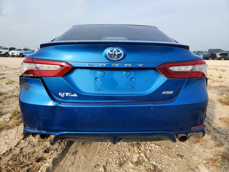 Продажа на аукционе авто 2018 Toyota Camry, vin: 4T1B61HK7JU058549, номер лота: 58494696