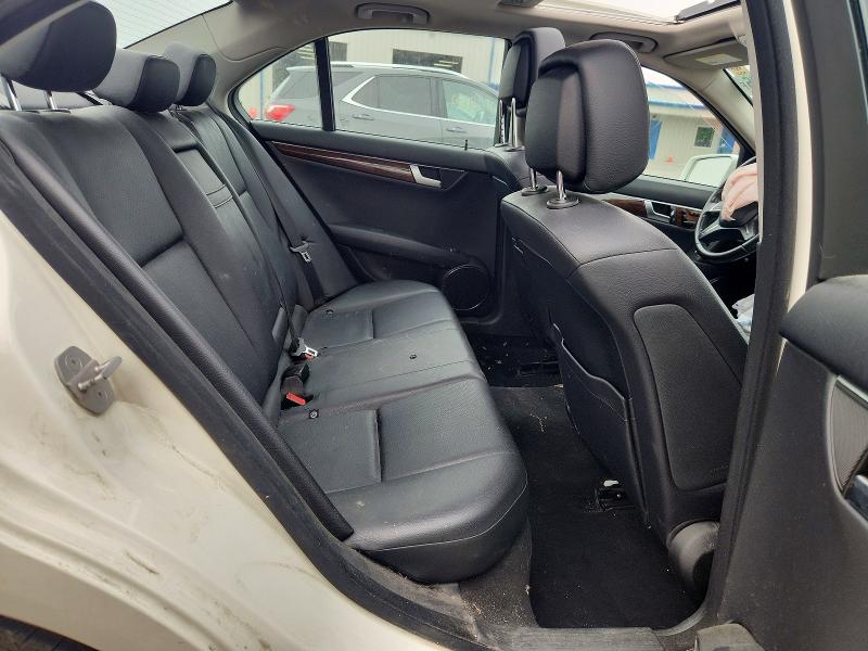 2012 Mercedes-benz C მანქანა იყიდება აუქციონზე, vin: WDDGF8BB8CR199072, აუქციონის ნომერი: 60851876