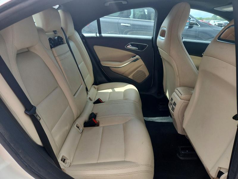 Продажа на аукционе авто 2018 Mercedes-benz Cla, vin: WDDSJ4EB2JN594446, номер лота: 60948126