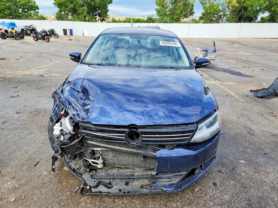 60492446 :رقم المزاد ، 3VWDX7AJ8DM202503 vin ، 2013 Volkswagen Jetta مزاد بيع
