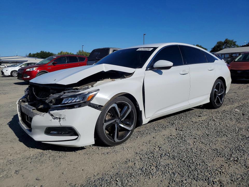 Продажа на аукционе авто 2020 Honda Accord, vin: 1HGCV1F32LA034849, номер лота: 61200356
