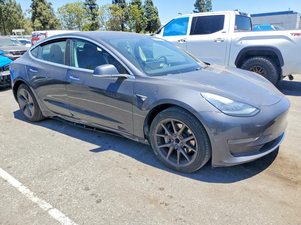 Продажа на аукционе авто 2018 Tesla Model 3, vin: 5YJ3E1EAXJF059176, номер лота: 59743876