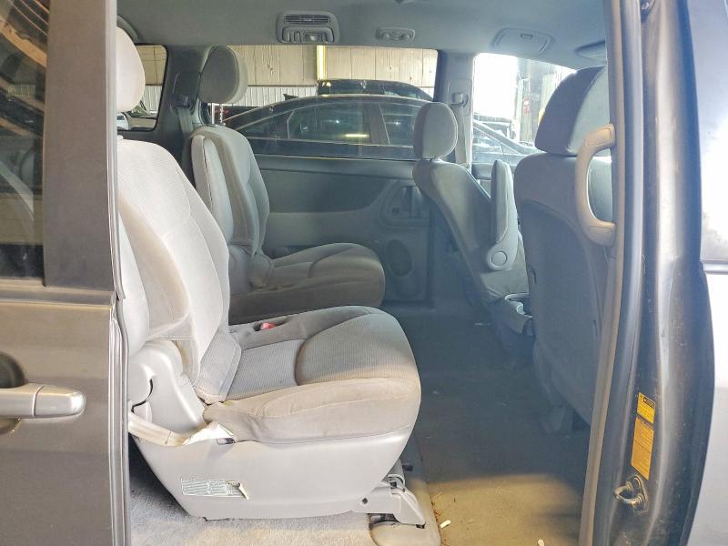 Продажа на аукционе авто 2004 Toyota Sienna, vin: 5TDZA23C44S115130, номер лота: 60139026