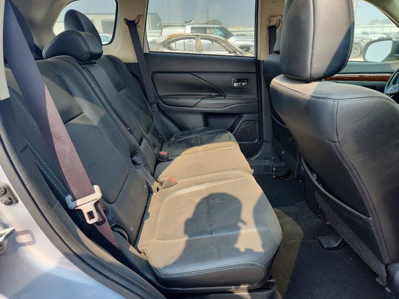 61045866 :رقم المزاد ، JA4AZ3A37EZ005794 vin ، 2014 Mitsubishi Outlander مزاد بيع