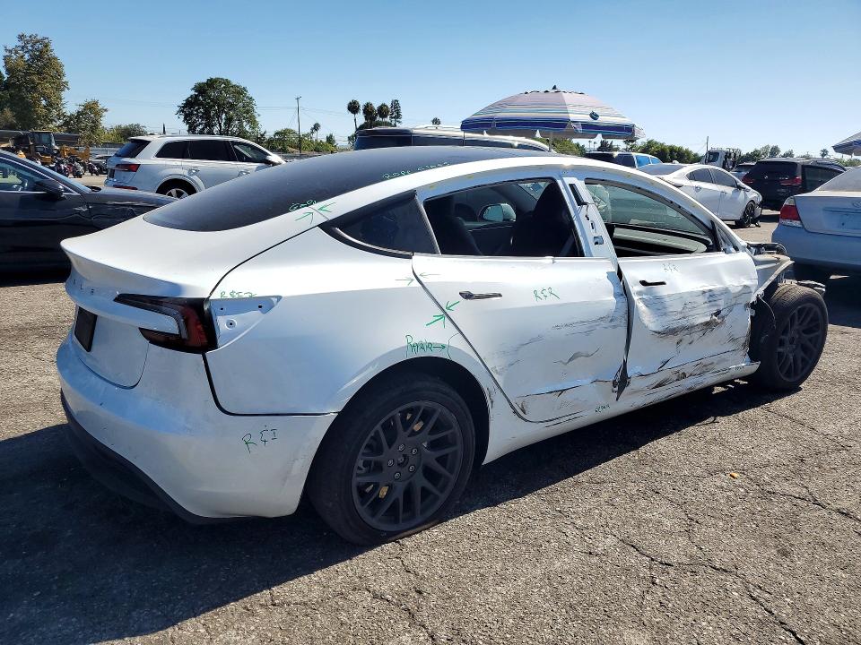 Продаж на аукціоні авто 2025 Tesla Model 3, vin: 5YJ3E1EA5SF072046, номер лоту: 60890806