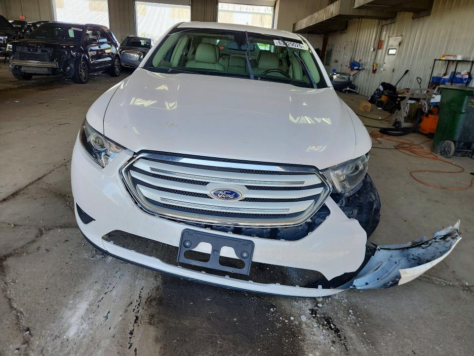 Продаж на аукціоні авто 2015 Ford Taurus, vin: 1FAHP2F85FG139151, номер лоту: 63329026