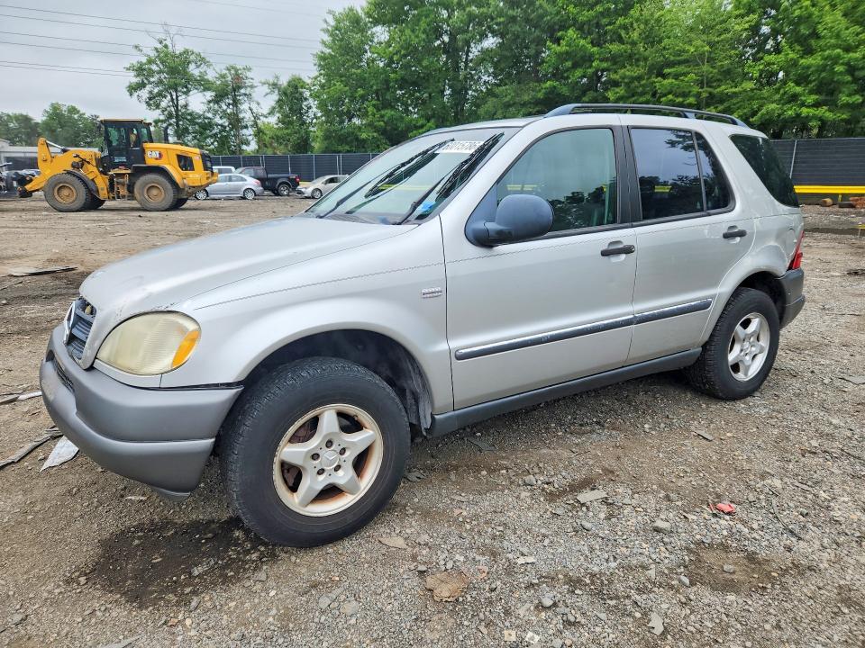 1999 Mercedes-benz Ml მანქანა იყიდება აუქციონზე, vin: 4JGAB54E0XA119149, აუქციონის ნომერი: 60015786