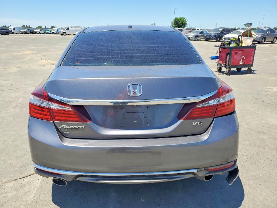 2016 Honda Accord მანქანა იყიდება აუქციონზე, vin: 1HGCR3F80GA007912, აუქციონის ნომერი: 61343816