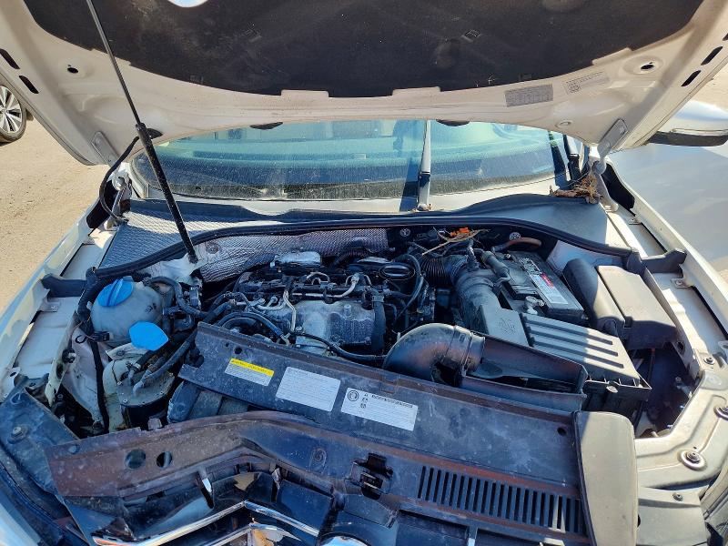 61499296 :رقم المزاد ، 1VWBN7A31DC121858 vin ، 2013 Volkswagen Passat مزاد بيع