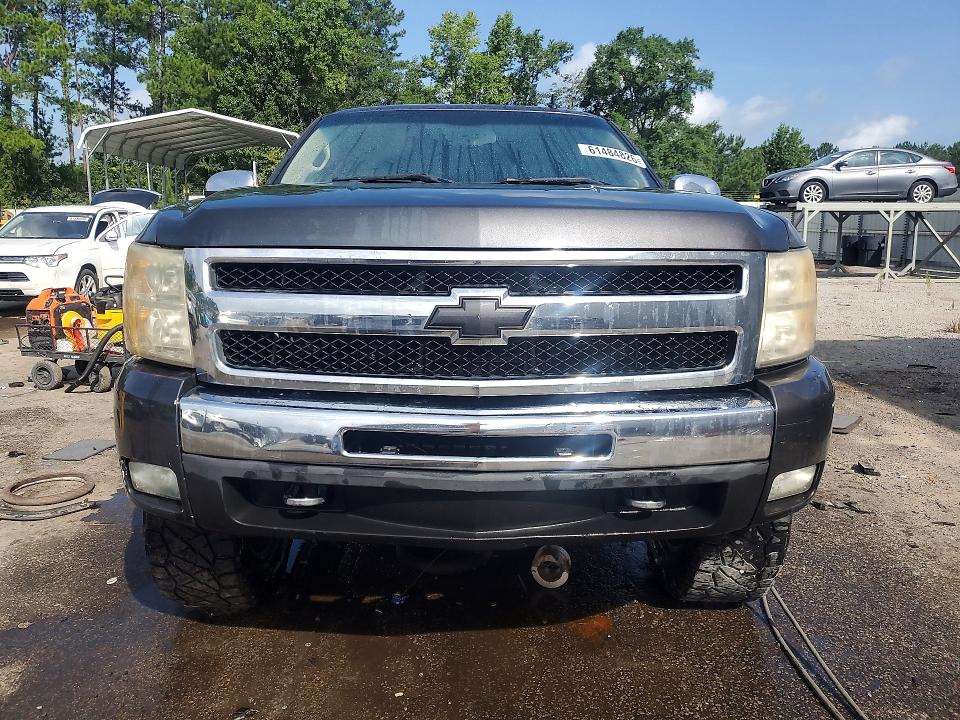 61484826 :رقم المزاد ، 1GCRCSE03BZ362552 vin ، 2011 Chevrolet Silverado مزاد بيع