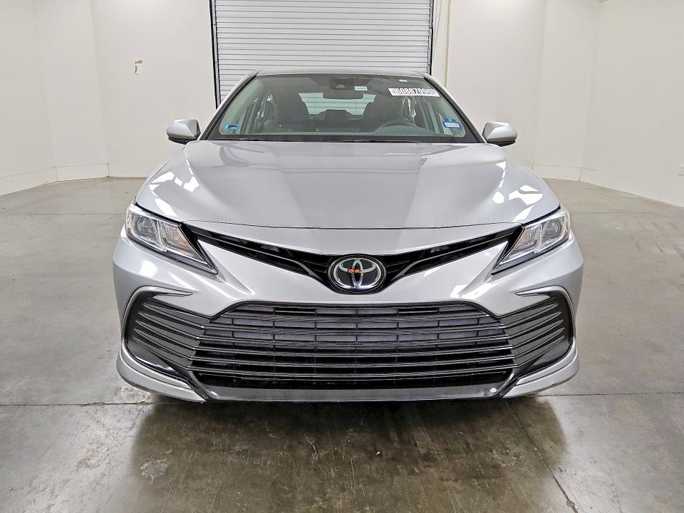 2022 Toyota Camry მანქანა იყიდება აუქციონზე, vin: 4T1C11AK7NU651377, აუქციონის ნომერი: 60887096