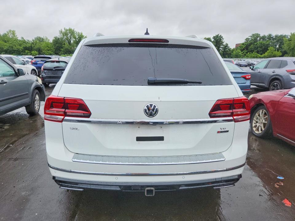 2018 Volkswagen Atlas მანქანა იყიდება აუქციონზე, vin: 1V2RR2CA7JC566944, აუქციონის ნომერი: 62902456